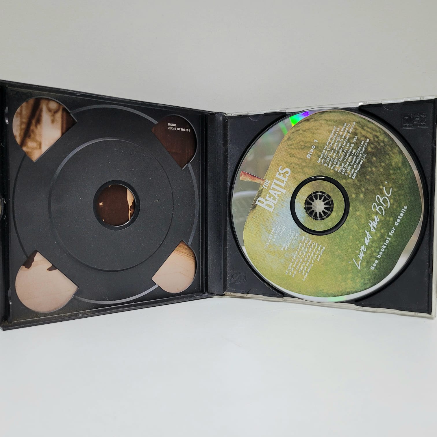 The Beatles – On Air – Live At The BBC (2 CDS + LIBRO) - Imagen 4
