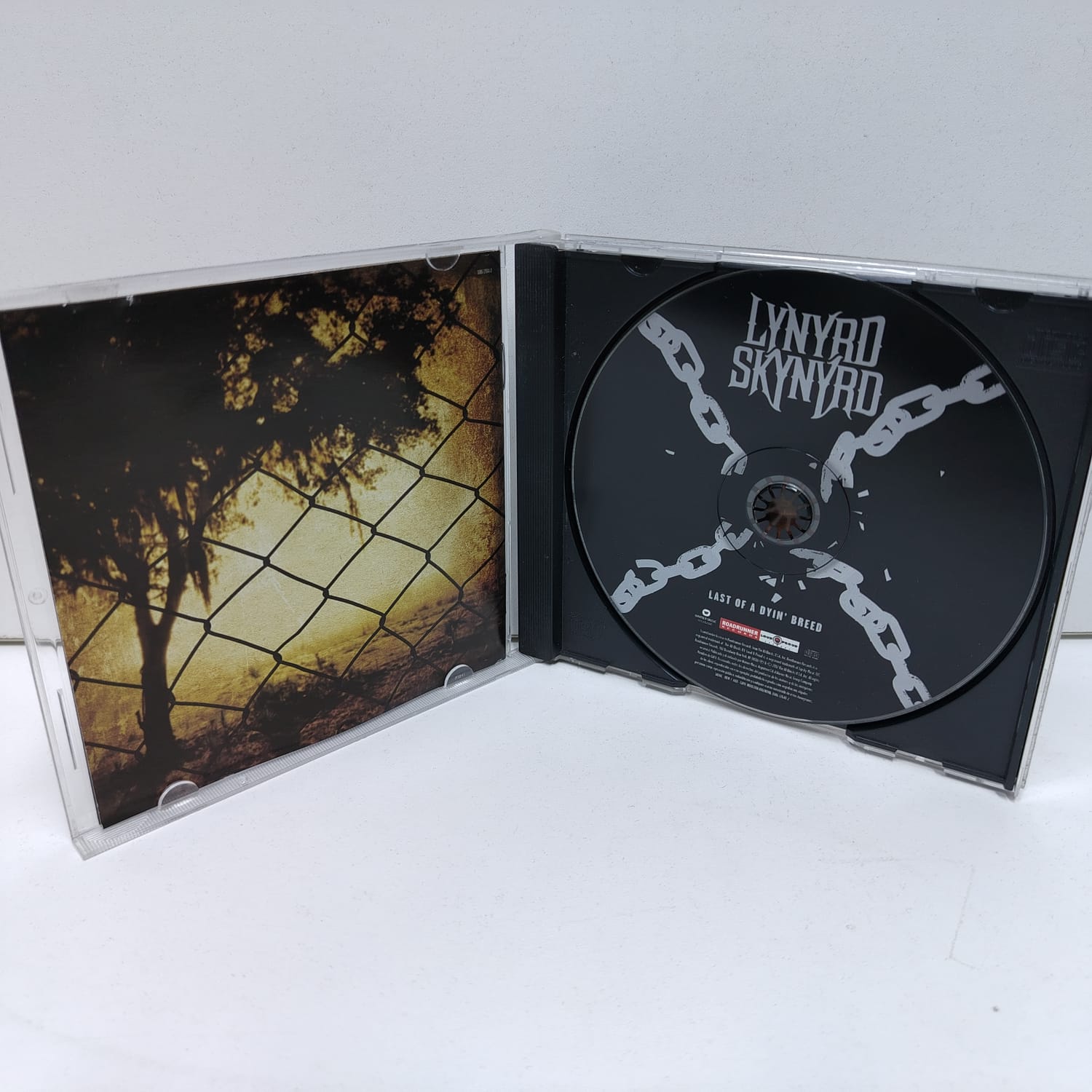 Lynyrd Skynyrd – Last Of A Dyin’ Breed (CD) - Imagen 3