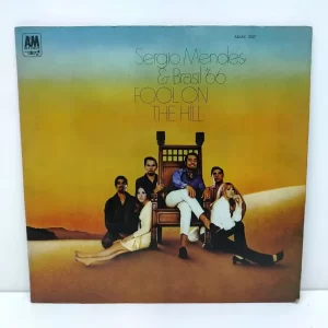 Sergio Mendes & Brasil 66 – Fool On The Hill (LP EPOCA)
