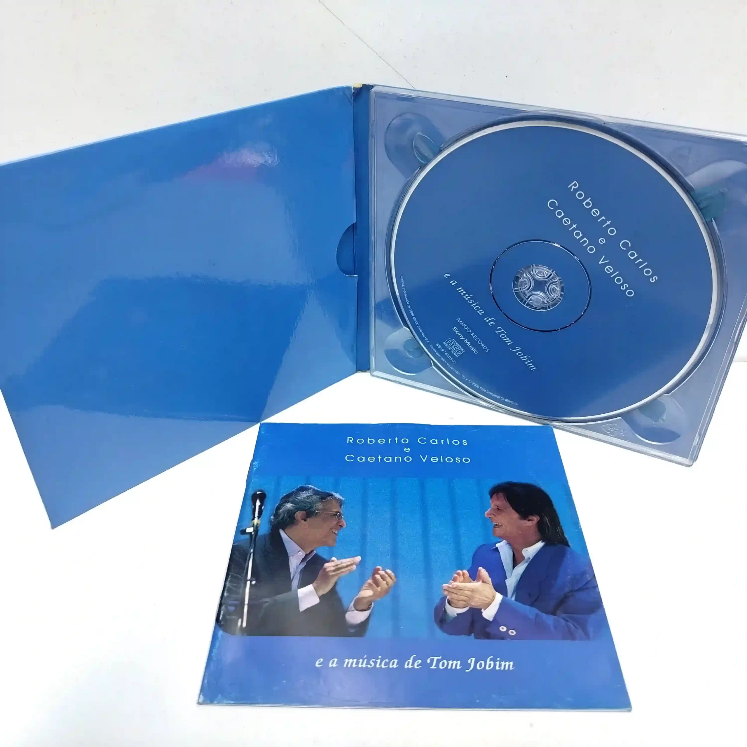 Roberto Carlos E Caetano Veloso – E A Música De Tom Jobim (CD) - Imagen 3