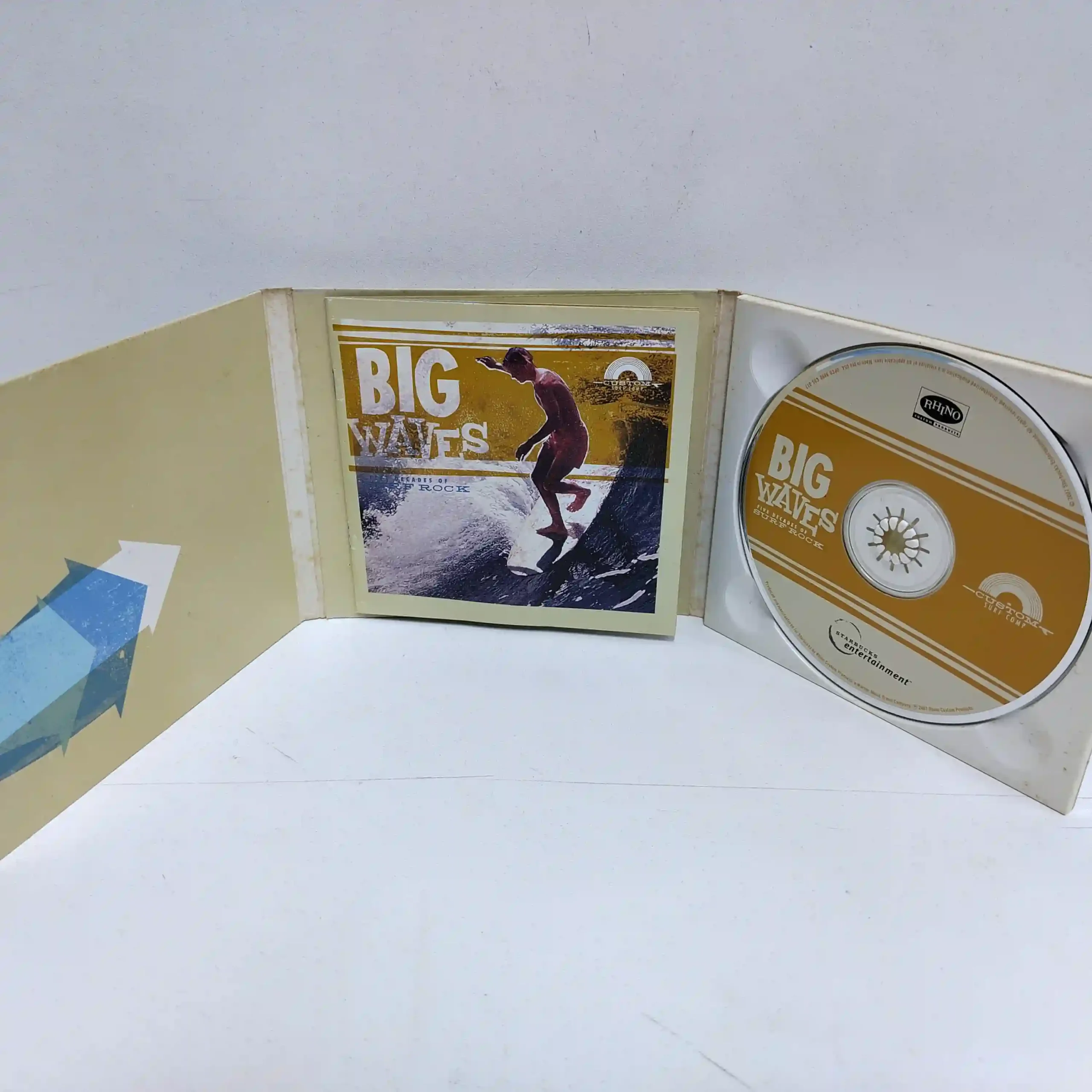 Big Waves (Five Decades Of Surf Rock) (CD) - Imagen 3