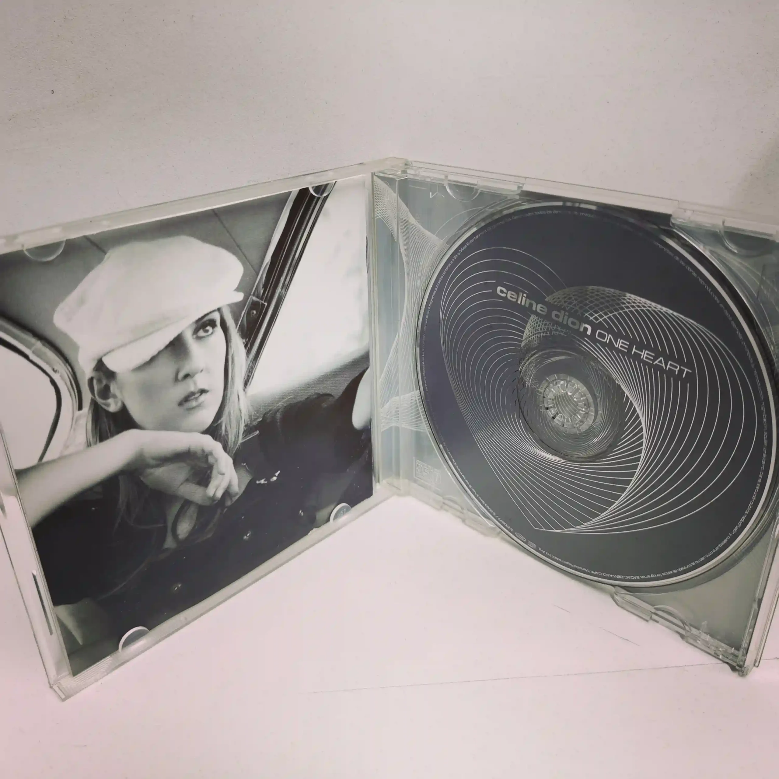 Celine Dion – One Heart (CD) - Imagen 3