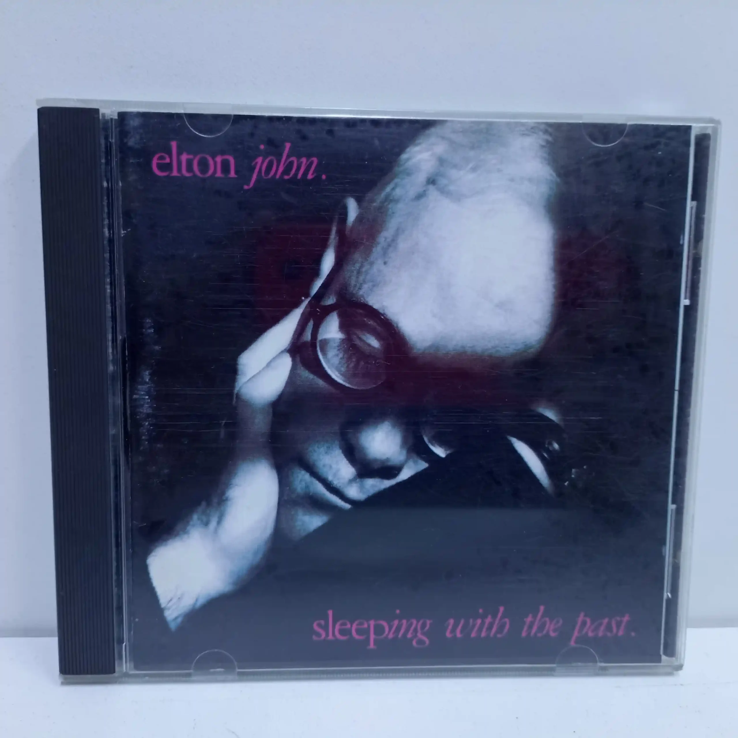 Elton John – Sleeping With The Past (CD) % | Central Vinilo Music Store