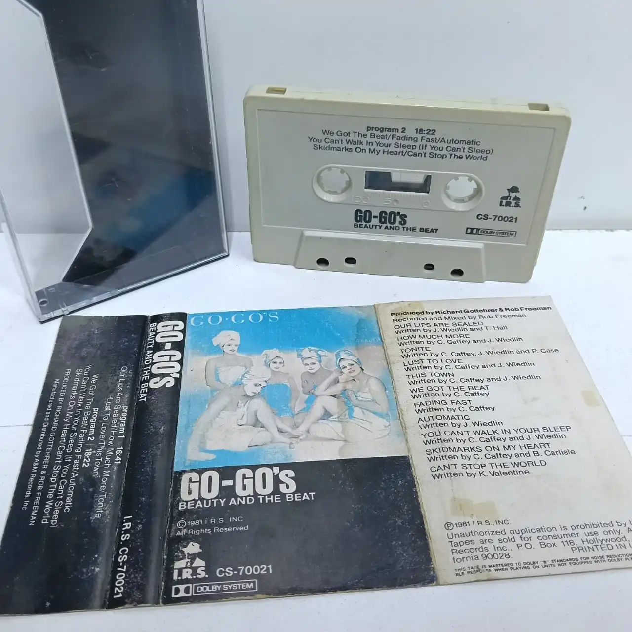 Go-Go’s – Beauty And The Beat (CASSETTE) - Imagen 2