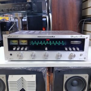 Amplificador Marantz 2225 Receptor estereofónico (1976-77)