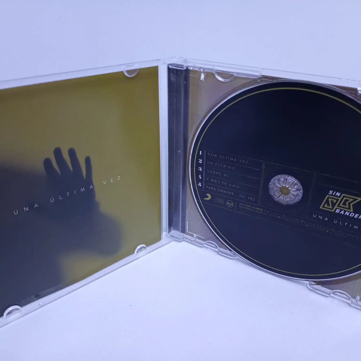 Sin Bandera – Una Ultima Vez (CD) - Imagen 2