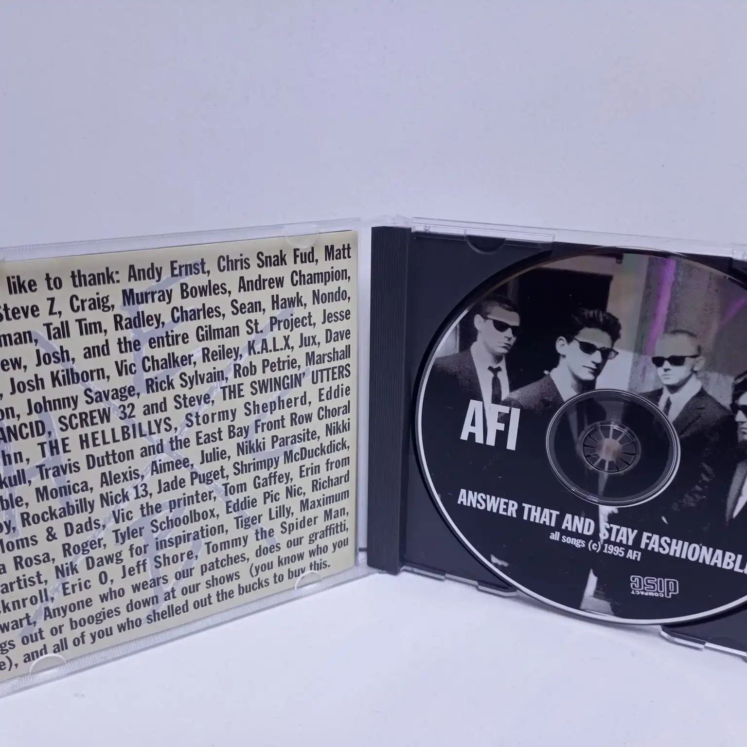 AFI – Answer That And Stay Fashionable (CD) - Imagen 3