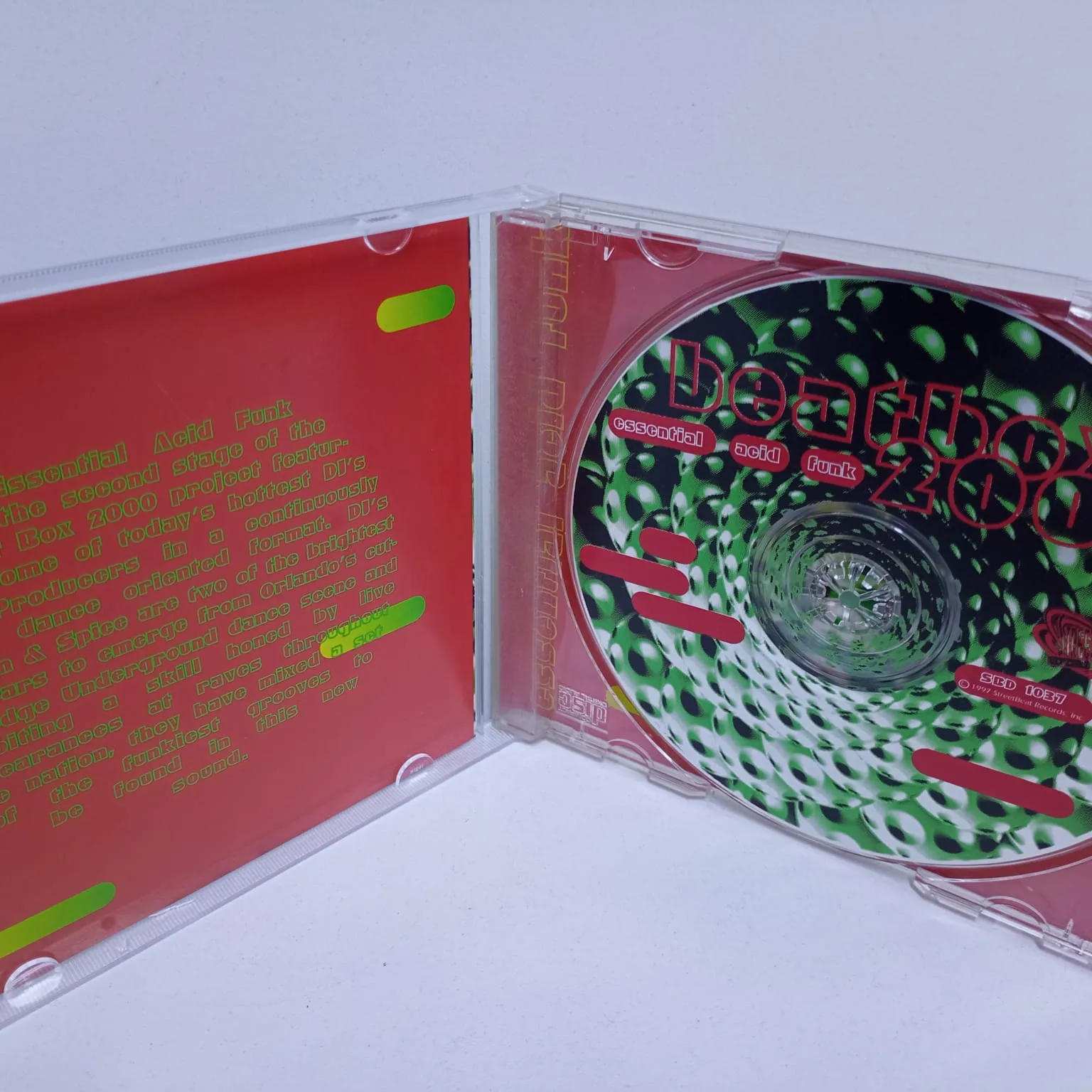 Friction & Spice – Beatbox 2001: Essential Acid Funk (CD) - Imagen 3