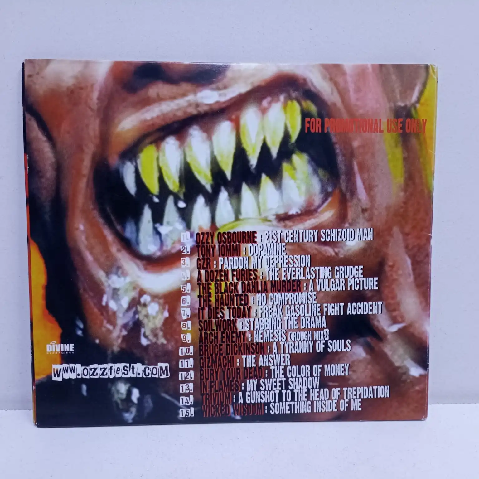 Ozzfest 2005 – Summer Sampler (CD) - Imagen 3