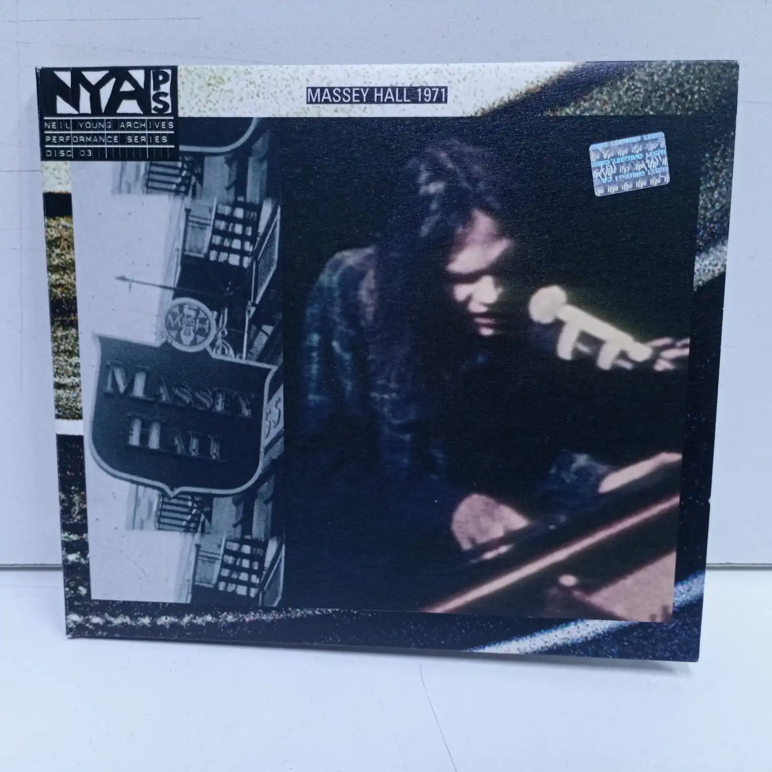 Neil Young – Live At Massey Hall 1971 (CD)