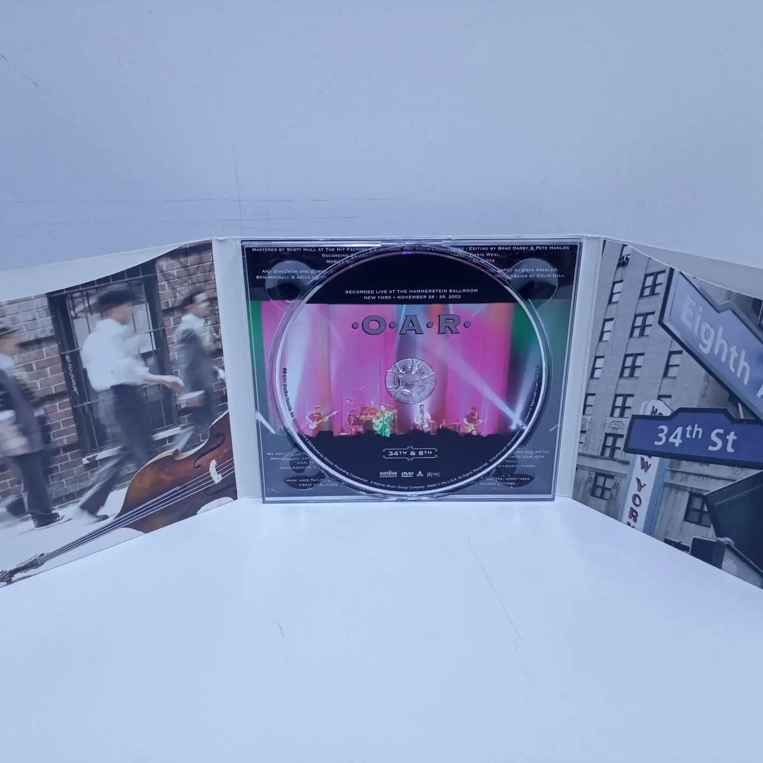 Neil Young – Live At Massey Hall 1971 (CD) - Imagen 3
