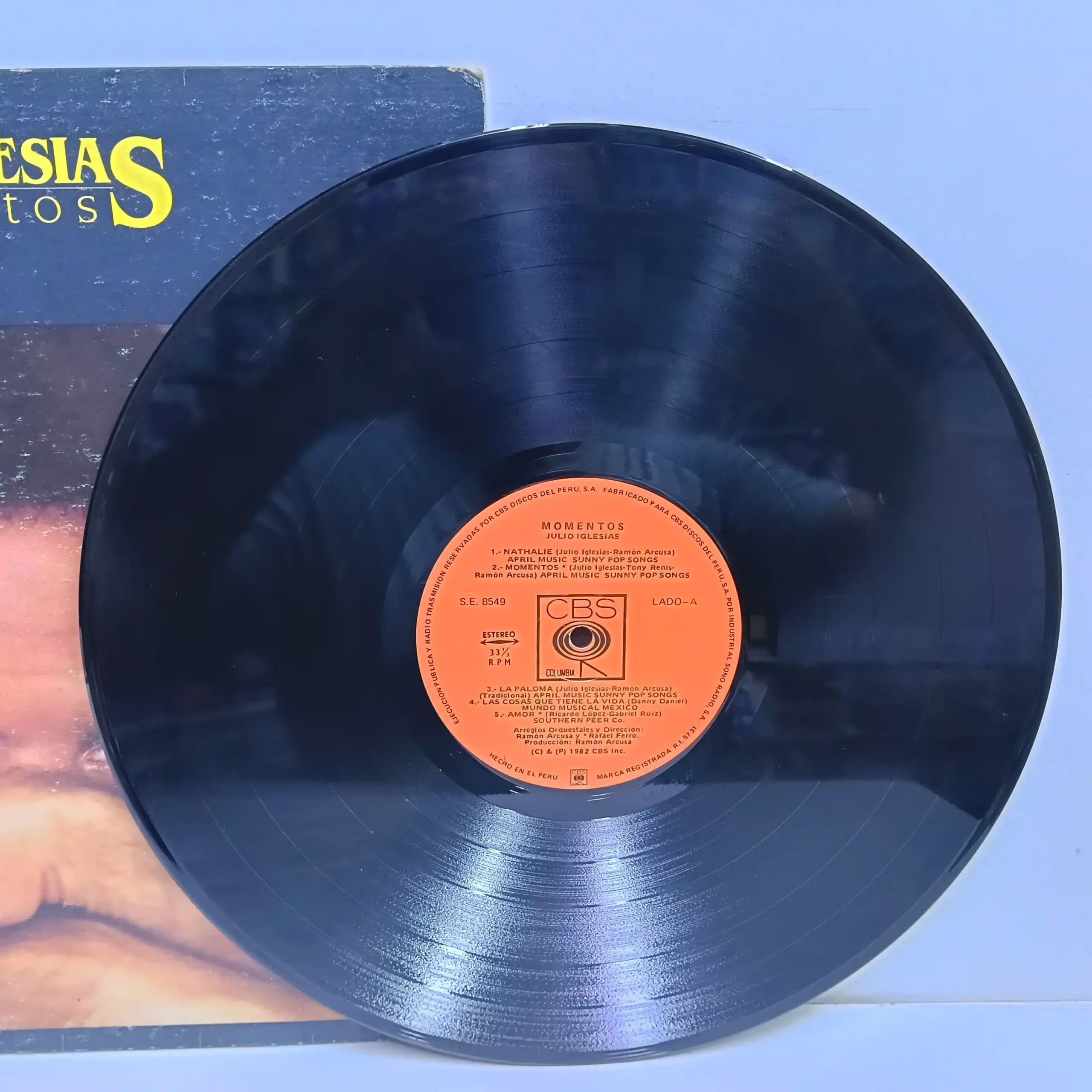 Julio Iglesias - Momentos (LP EPOCA) - Imagen 3