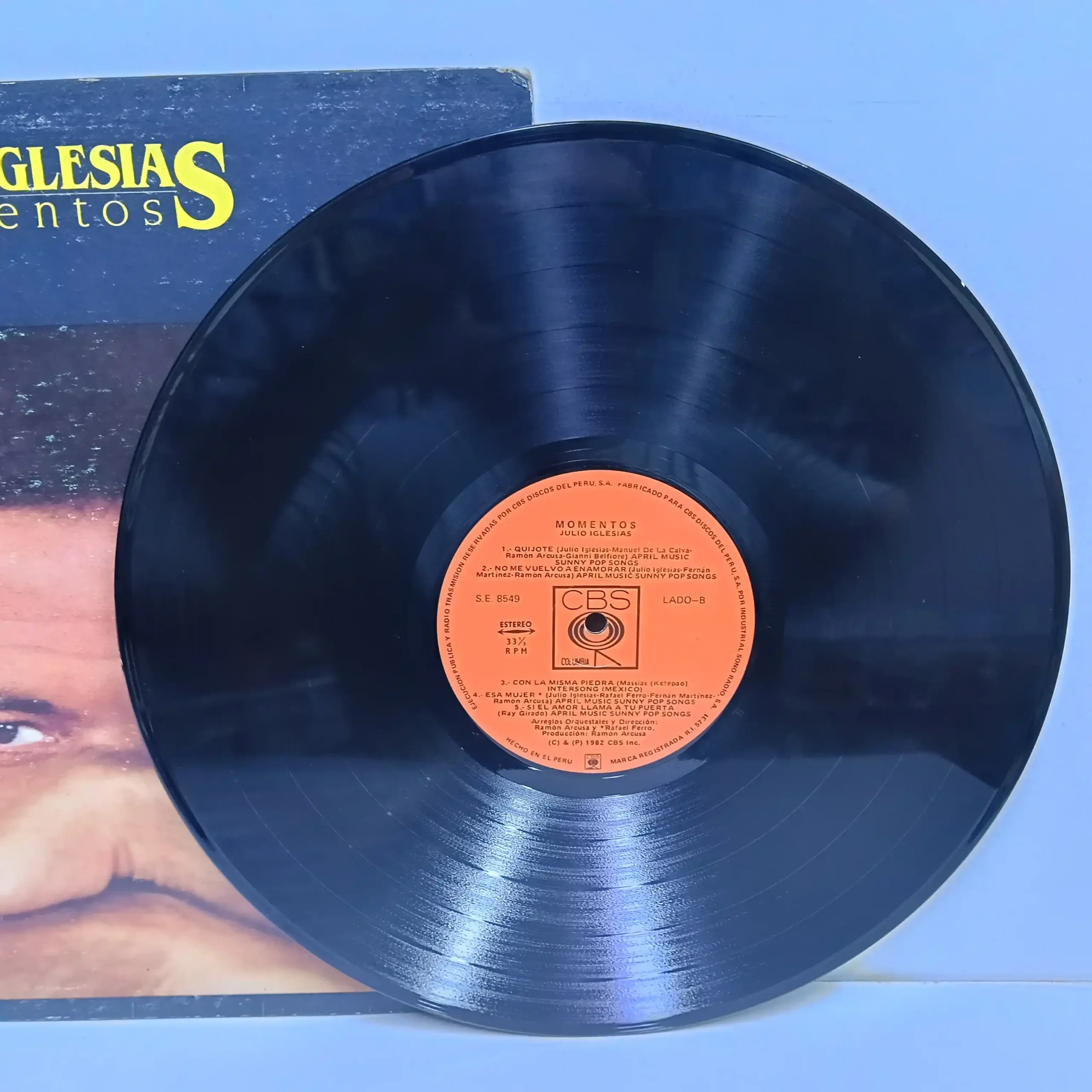 Julio Iglesias - Momentos (LP EPOCA) - Imagen 4