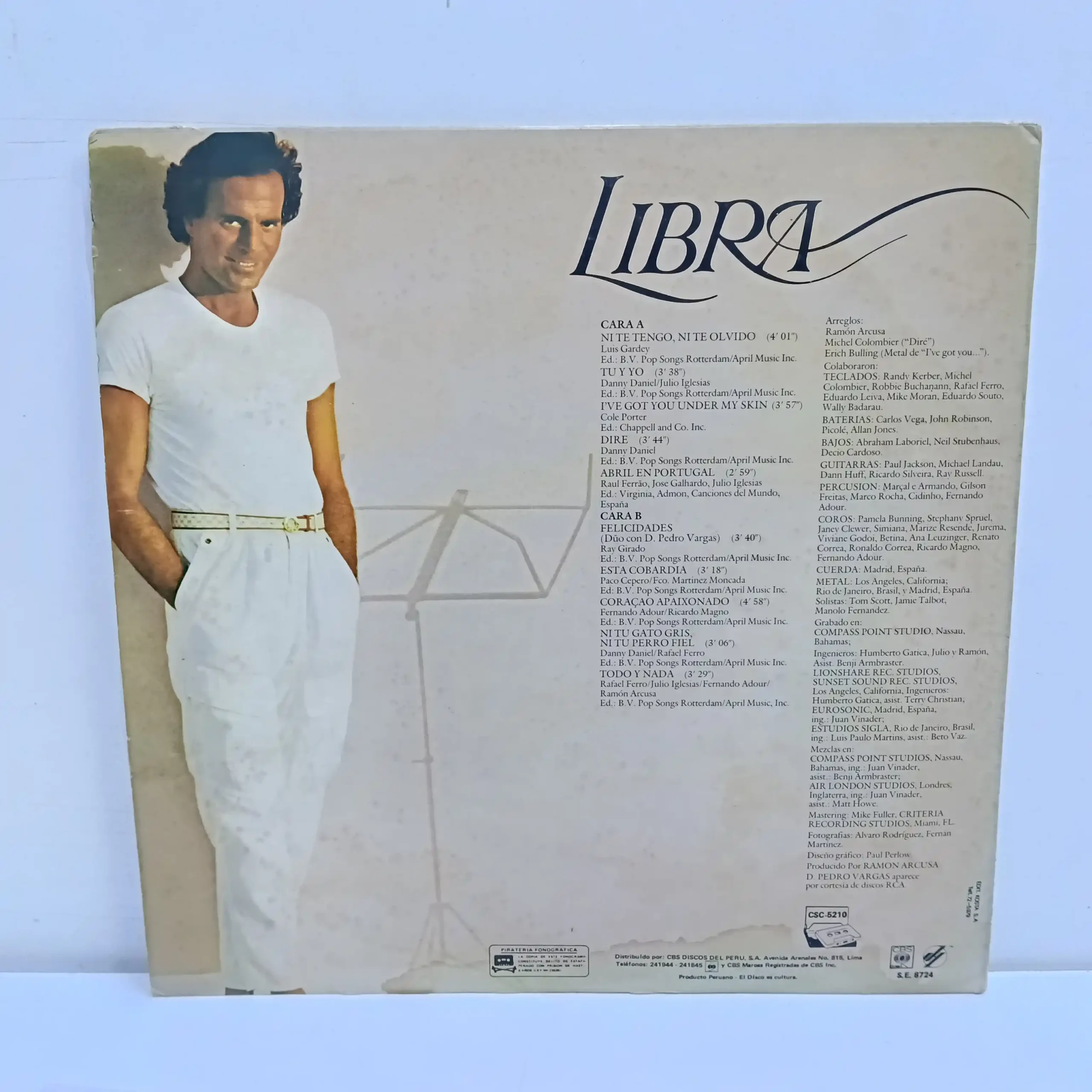 Julio Iglesias - Libra (LP EPOCA) - Imagen 2