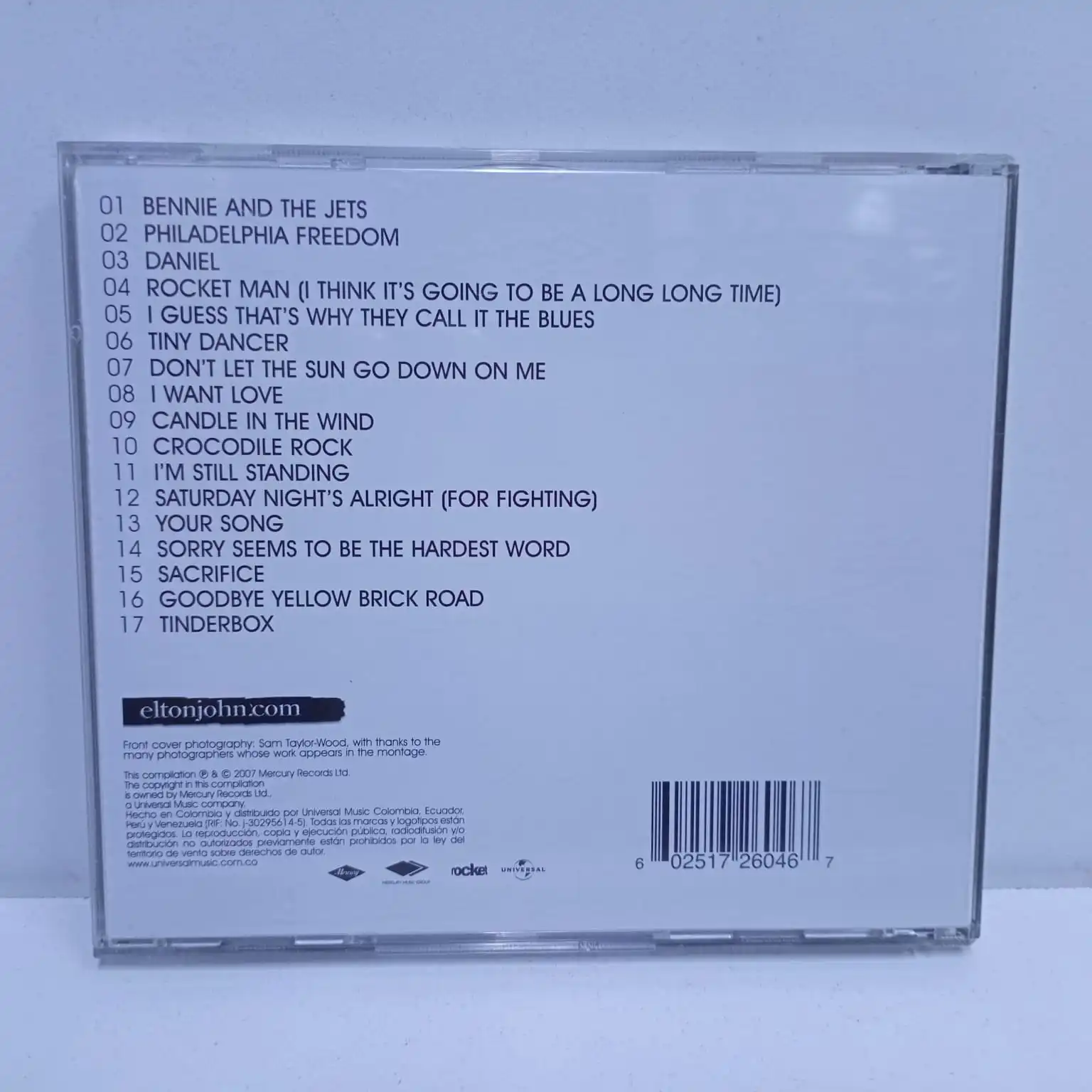 Elton John – Rocket Man, The Definitive Hits (CD) - Imagen 3
