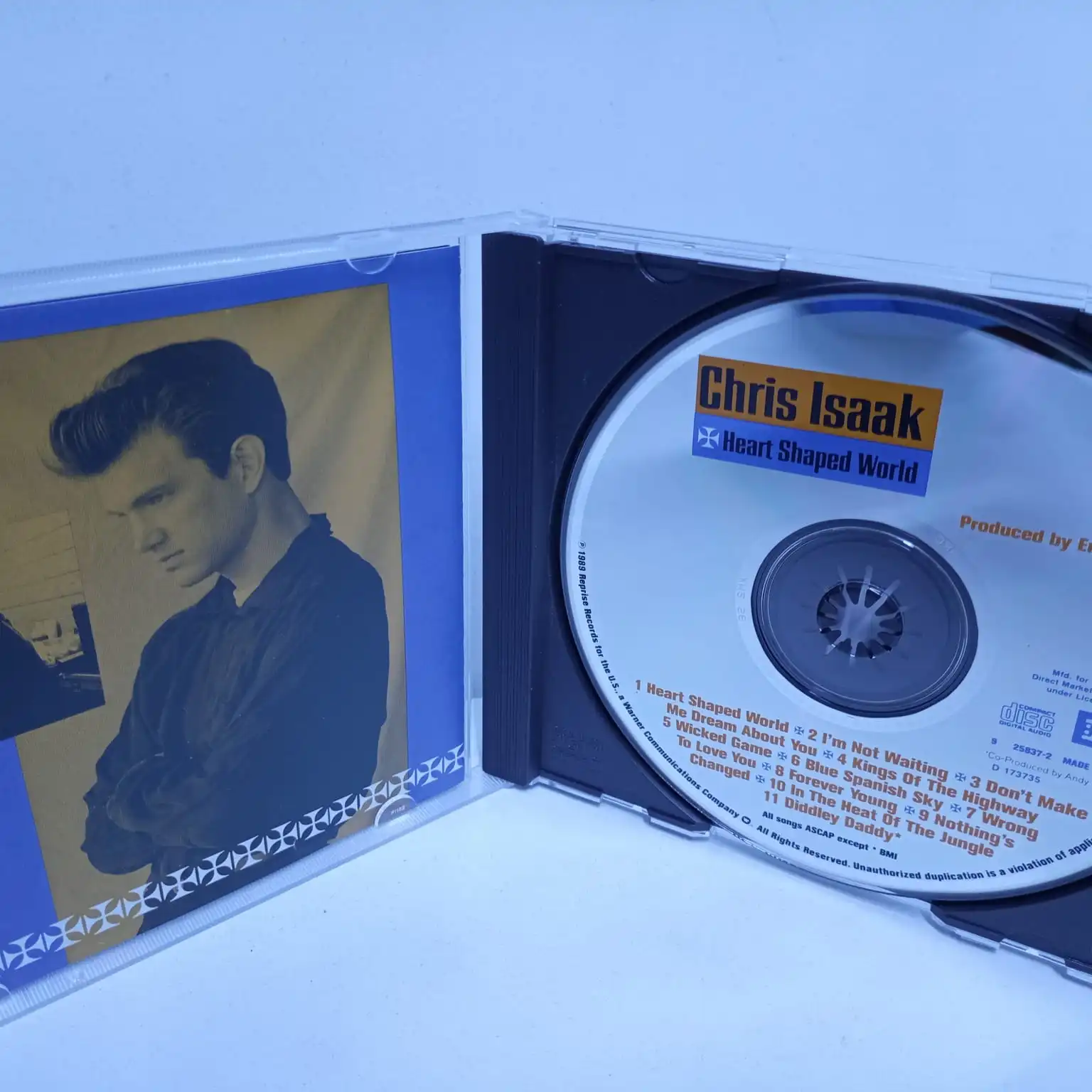 Chris Isaak – Heart Shaped World (CD) - Imagen 2