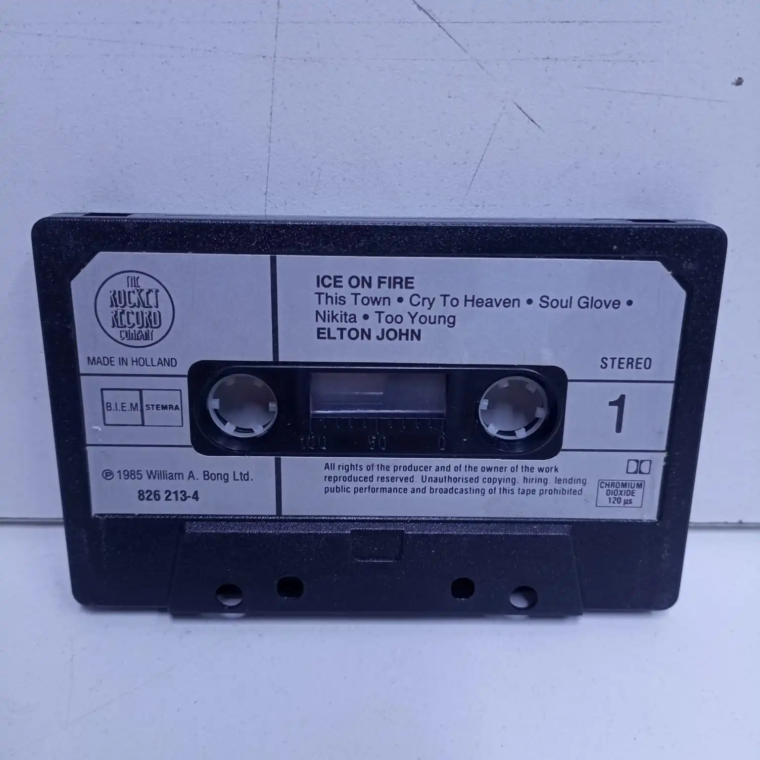 Elton John – Ice On Fire (CASSETTE) - Imagen 4