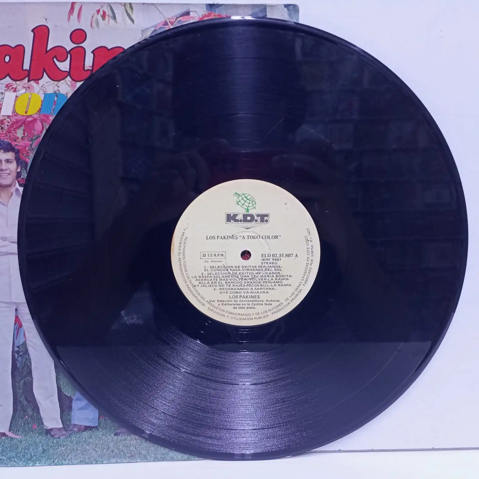 Pakines – A todo color (LP 7/10) - Imagen 3