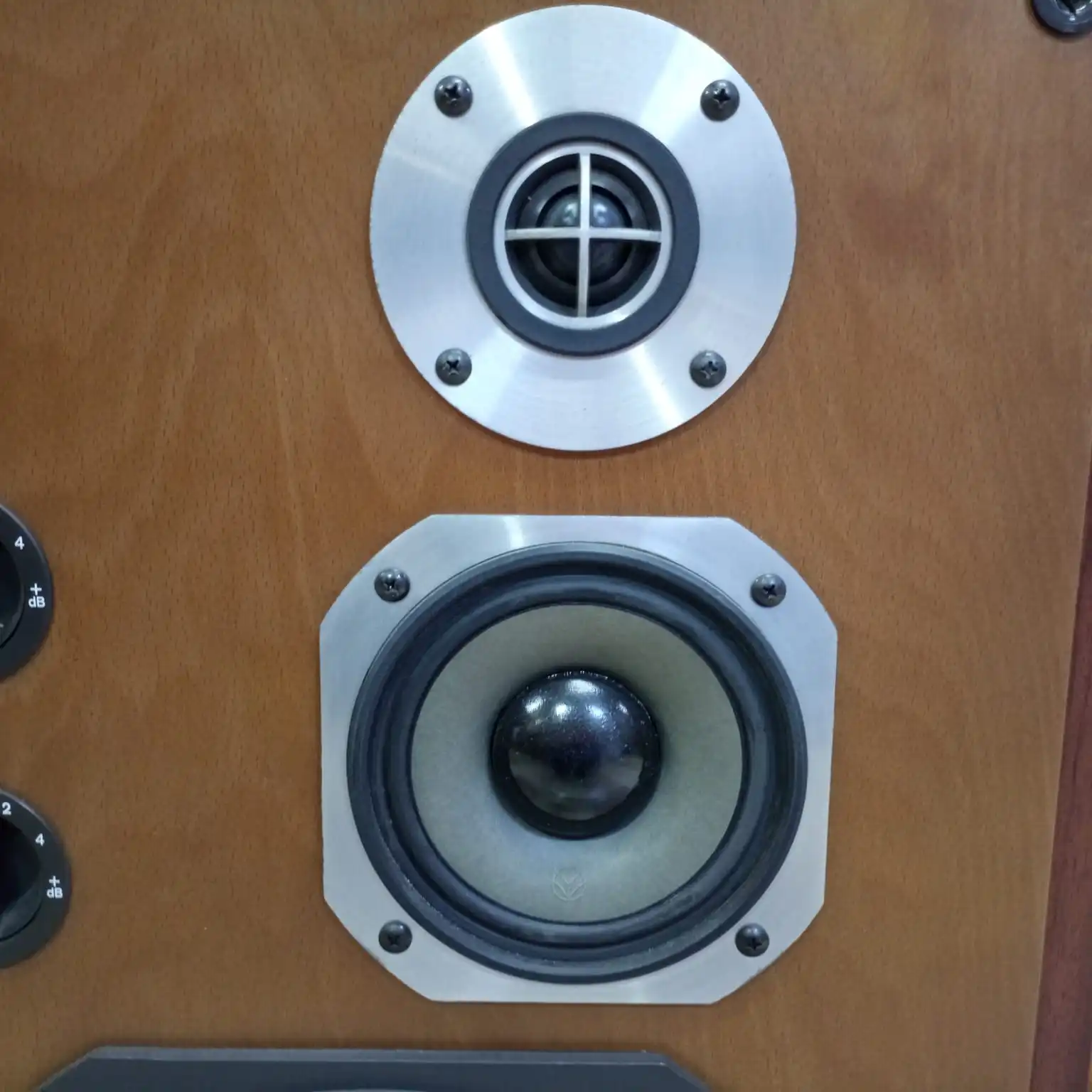 Parlantes TRIO LS – 700 - Imagen 9